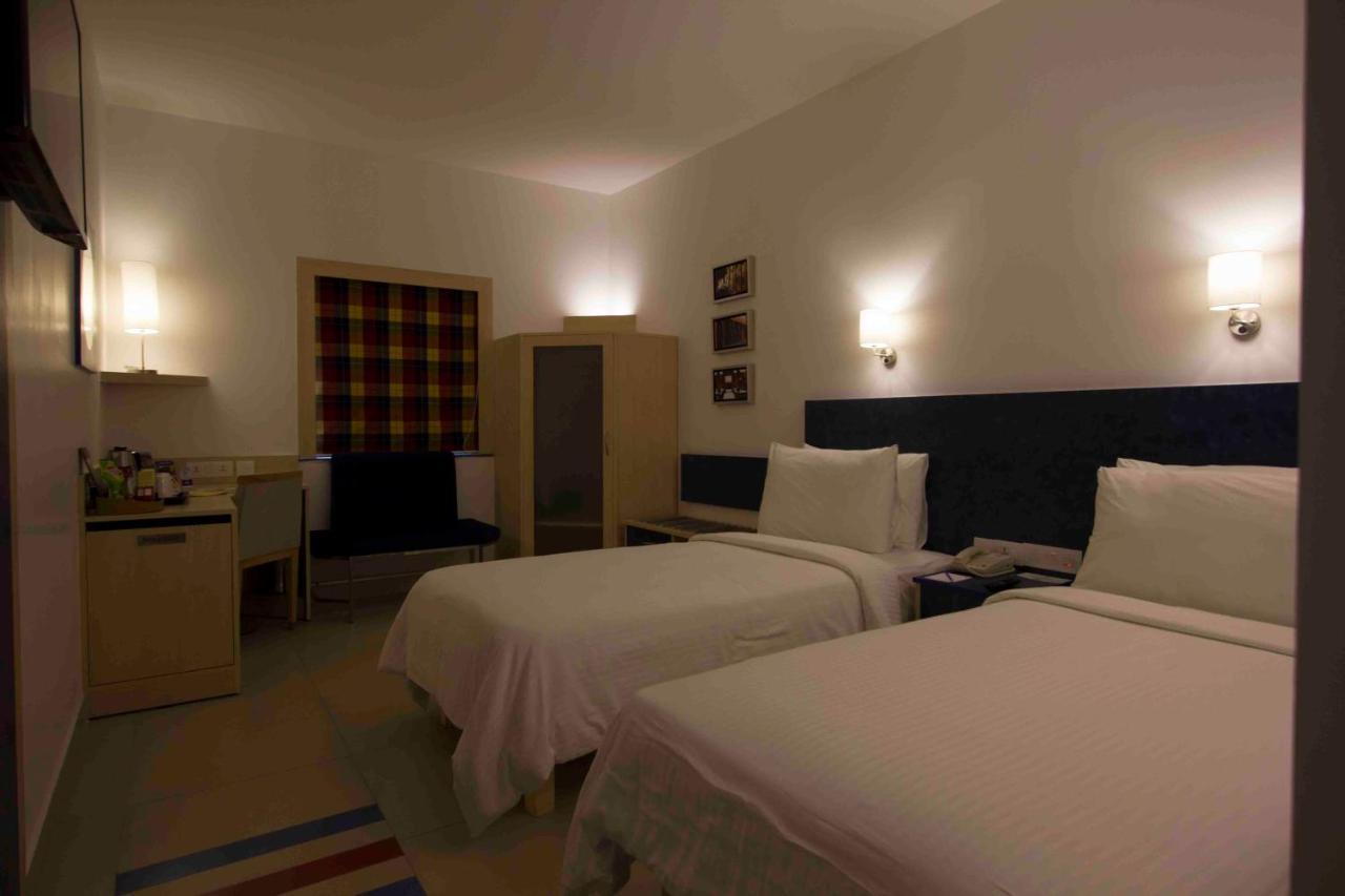 Kalyan Grand - A Business Hotel Vandalur Екстер'єр фото
